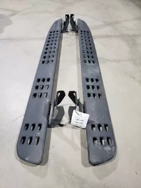 122.fd8t19 Raptor 2019 Running Board #2