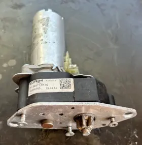20-03289-94 Amp Research Power Step Running Board Motor