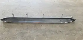 122.gm6e19 Cadillac 19 Escalade Esv Fixed Running Boark Right Passenger Chrome Strip