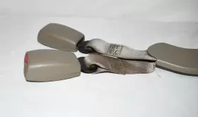 A2a18 Chevrolet 00 01 02 01-02 Sierra Silverado 1500hd 2500hd 3500 Double 2nd Row Seatbelt Tan #3