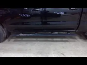 122-10053l Chevrolet 2022 Silverado 1500 Crew Cab Driver Side Running Board