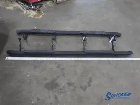 122.gm8m22 Chevrolet 2022 Silverado Rst 1500 Aftermarket Running Boards 1444343
