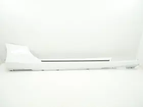 23399026 Chevrolet 2016-2024 Camaro Ss Passenger Right Side Rocker Panel 24k Miles Oem