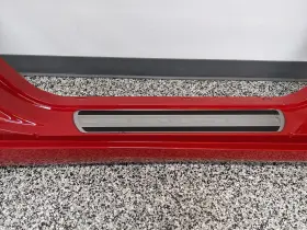 25946361 Chevrolet 2005-2013 C6 Corvette Rocker Panel Door Opening Finish 74u Red #3