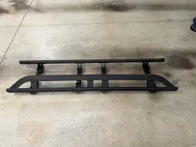 122.gm8g24 Chevrolet Truck 2025 Chevy Colorado Zr2 Oem Rock Rails Brand New Less Than 100 Miles