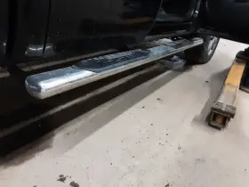 122.gm8m13 Chevrolet Truck Silvrdo15 2013 Running Board 3142664