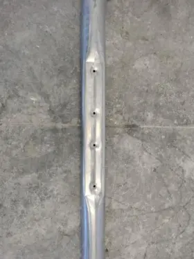 122.gm8n01 Chevrolet Truck Silvrdo25 2001 Running Board 1645345 #2