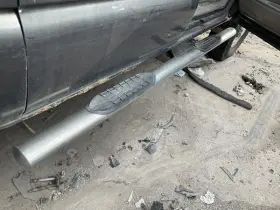 122.gm8n04 Chevrolet Truck Silvrdo25 2004 Running Board 4583236