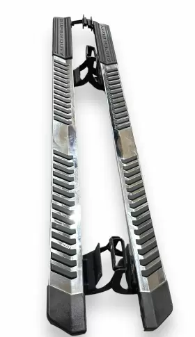 P552 Ford Set Oem -250 F-350 F-450 F-550 Steps Running Boards Chrome 6 Inch Crew Cab