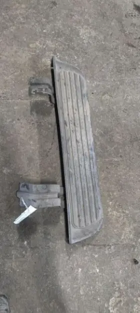 122.fd8y07 Ford Truck E350sd 2007 Running Board 3514581 #2