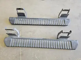 Hc3b16450 Ford Truck Used 2017 F550 Regular Cab Pair Of Running Boards Hc3b16450/1 Shipped
