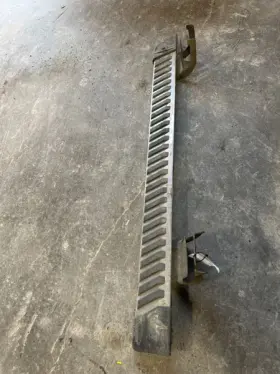 Hc3z-16451-ha Ford Truck Hc3z16451ha 2017-2019 F250sd Chrome/black Driver Running Board Oem