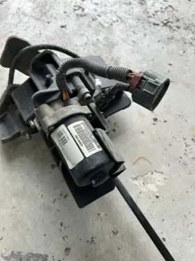 85528984 General Motors 2021-2024 Gmc Sierra Chevy Silverado 25-3500 Passenger Side Assist Step Motor Oe