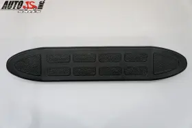 88937277 General Motors 01 - 06 Chevrolet Tahoe Z71 Running Board Step Pad Rear Right Or Left Black Oem