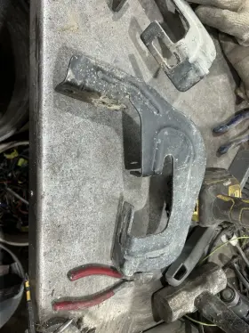 19211762 Gm Pair Of Assist Running Board Step Support Brackets 19211762 Gm Pair Of Assist Running Board Step Support Brackets