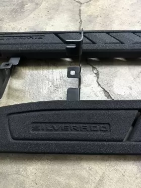 84453741 Gm Silverado Side Steps Rhino Lined Black Left And Right #2