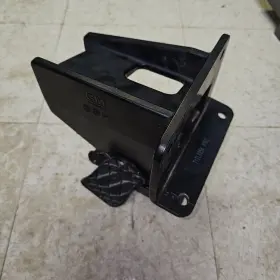 85528989 Gm Genuine Driver Side Assist Step Rear Bracket
