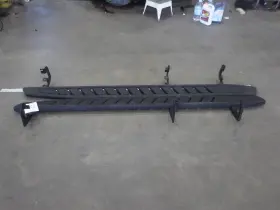 122.gm9224 Gmc 2024 Sierra 1500 At4 Running Boards