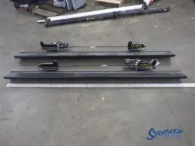 122.gm9323 Gmc 2023 Yukon Denali Ultimate Running Board 1446971 #2