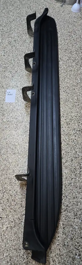 151055385 Gmc 151055385/15914674 07-14 Gm Suv Swb Driver Side Lh Running Board Step Oem