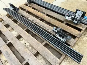 84760900 Gmc Driver Left Power Running Board For 2024 Sierra 2500 2904186