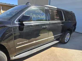 122.gm9j15 Gmc Truck 2015 Yukon Xl 1500 Passenger Side Running Board E763881 #2