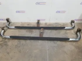 122.gm9m05 Gmc Truck 05 2005 Sierra 1500 Running Board Set Chrome Crew Cab