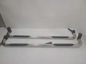 122.gm9y13 Gmc Truck 2011-2013 Chevrolet Silverado Sierra 2500 Right Left Running Board Step Bars