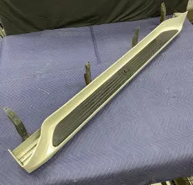 51782-60150 Lexus 99 Lx470 Running Board Step Driver Left Side White Oem