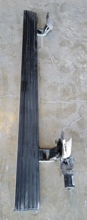 122-03102br Lincoln 2015 Navigator Passenger Rh Side Running Board Oem