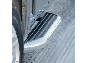 575100-570747 Luverne Megastep 100/36 Inch Premium Non-skid Aluminum Running Boards