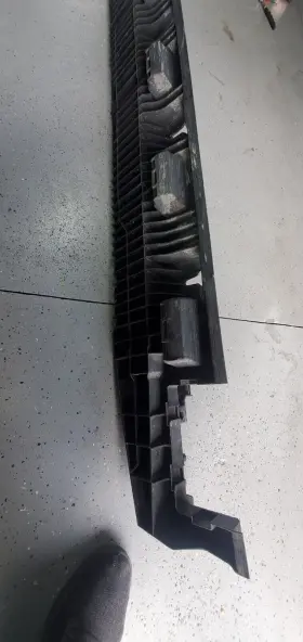 1666900110 Mercedes-benz 12-19 Ml Gle W166 Front Left Driver Oem Running Board Mount Bracket #3