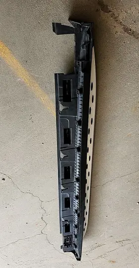 A1666900275 Mercedes-benz 2012-2018 Ml350 W166 Right Side Running Board Nerf Bar Step Pad Oem