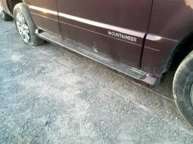 122.fd3207 Mercury Mountneer 2007 Running Board 533192