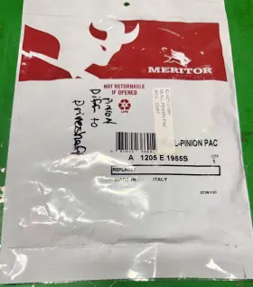 A1205e1955s Meritor Genuine New A 1205 E 1955s Seal-pinion Pac - Free Shipping