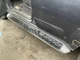 122.da1211 Nissan Pathfindr 2011 Running Board