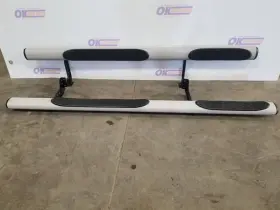 122.da1504 Nissan 04 2004 Frontier Crew Cab Running Board Side Step Set Pair