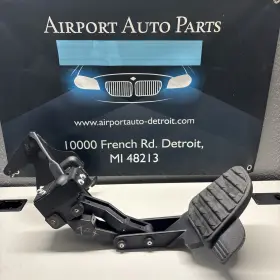 68276196aa Ram 2019 - 2024 1500 Rear Bumper Left Bed Step Retractable Pedal Oem