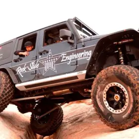 Ax-ss-sp-jk2 Rock Slide Engineering - Black Skid Plate For Rs-e Step Sliders