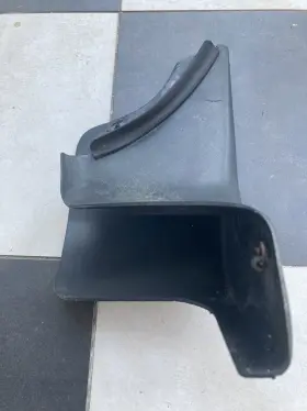 00228-00914 Toyota 1990-1995 4runner Sr5 Rear Driver Side Running Board End Cap Used Oem 00228-00914 Toyota 1990-1995 4runner Sr5 Rear Driver Side Running Board End Cap Used Oem