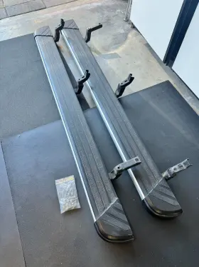 Pt925-89140 Toyota Oem Accessories Running Board-anodized
