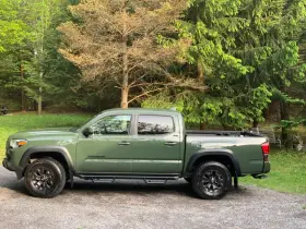 Pt925-35170 Toyota Oem 2016-2023 Tacoma Predator Running Boards Double Cab Only