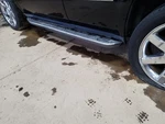 (local Pickup Only) Escalade 2010 Running Board 558086. Fixed Price $132.44.